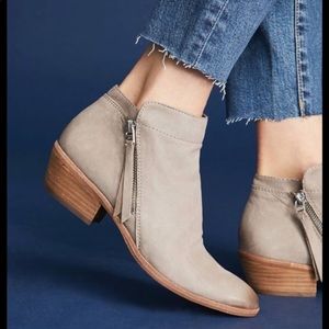 Nwot Sam Edelman Packer side zip taupe boots 9